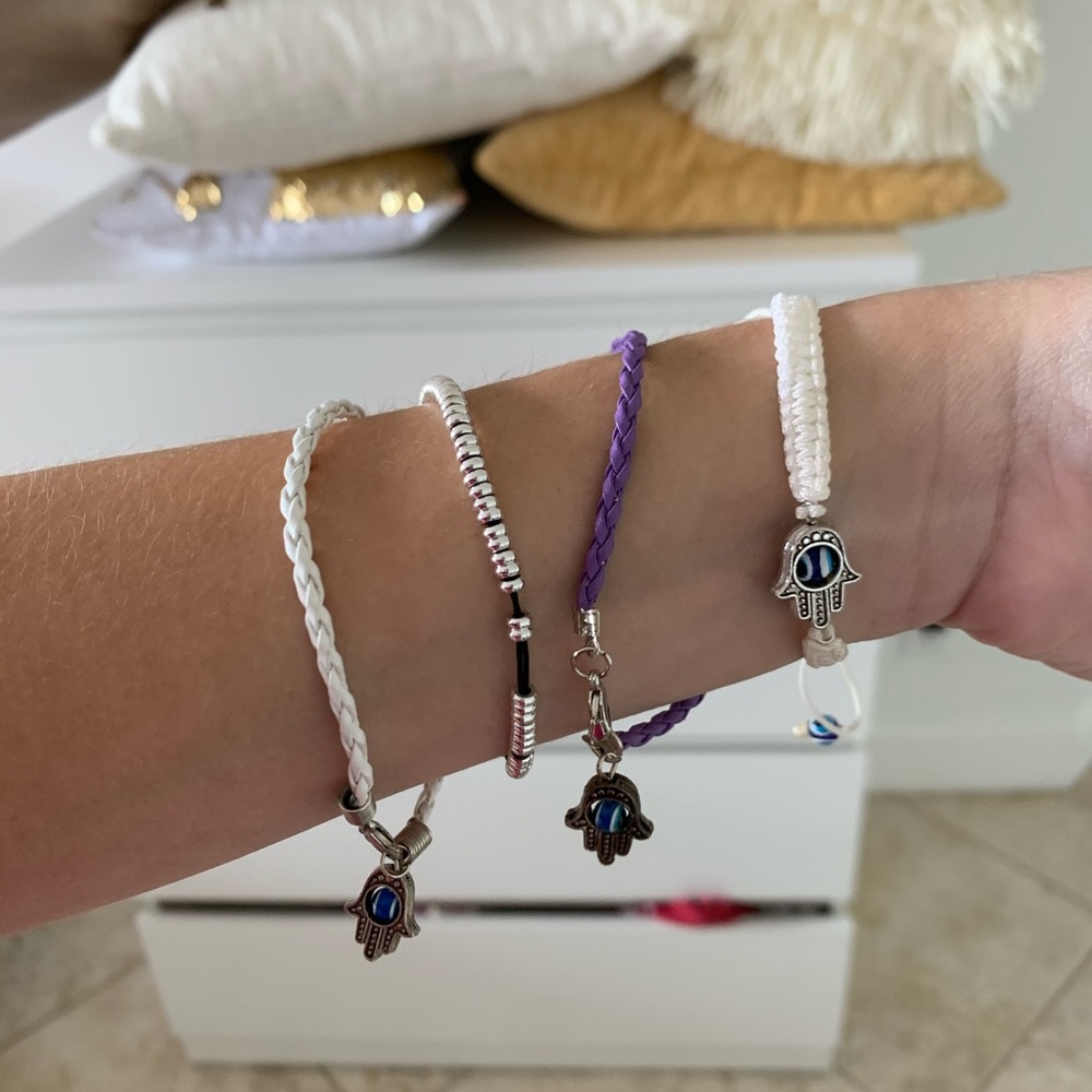 Bracelets - Picture 11 of 15